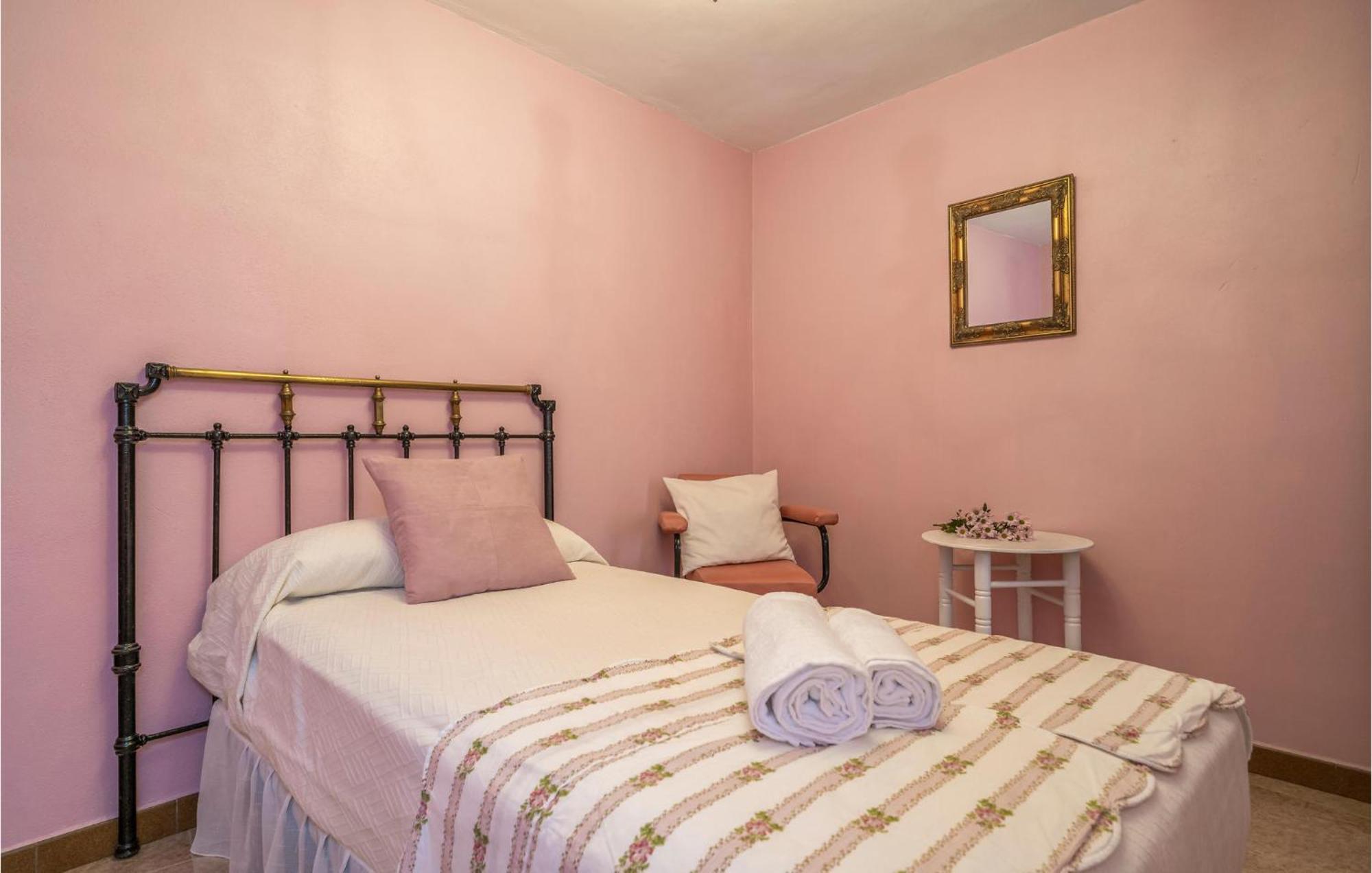 Stunning Home In Gaucin With Wifi Ngoại thất bức ảnh